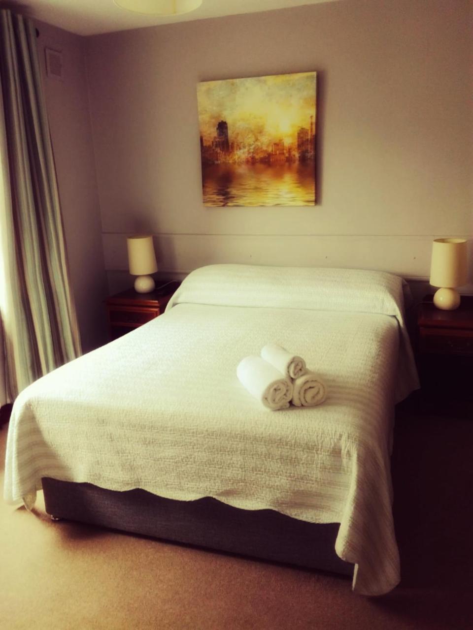 Amber Lodge Budget Accommodation Galway Dış mekan fotoğraf